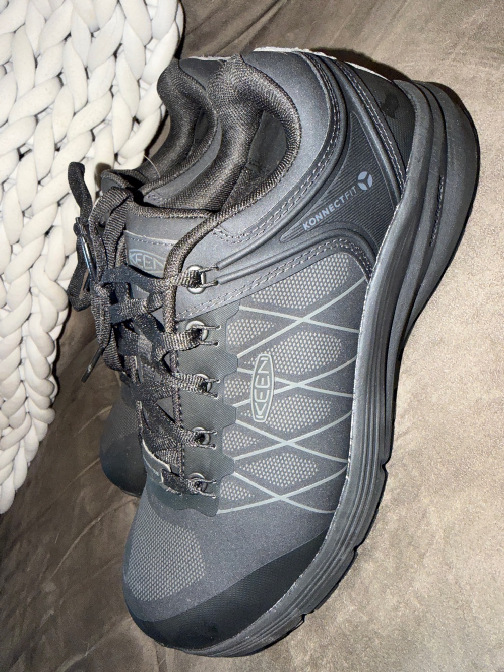 Keen Gray/Black Women's Athletic KonnectFit Lace-Up Shoe
